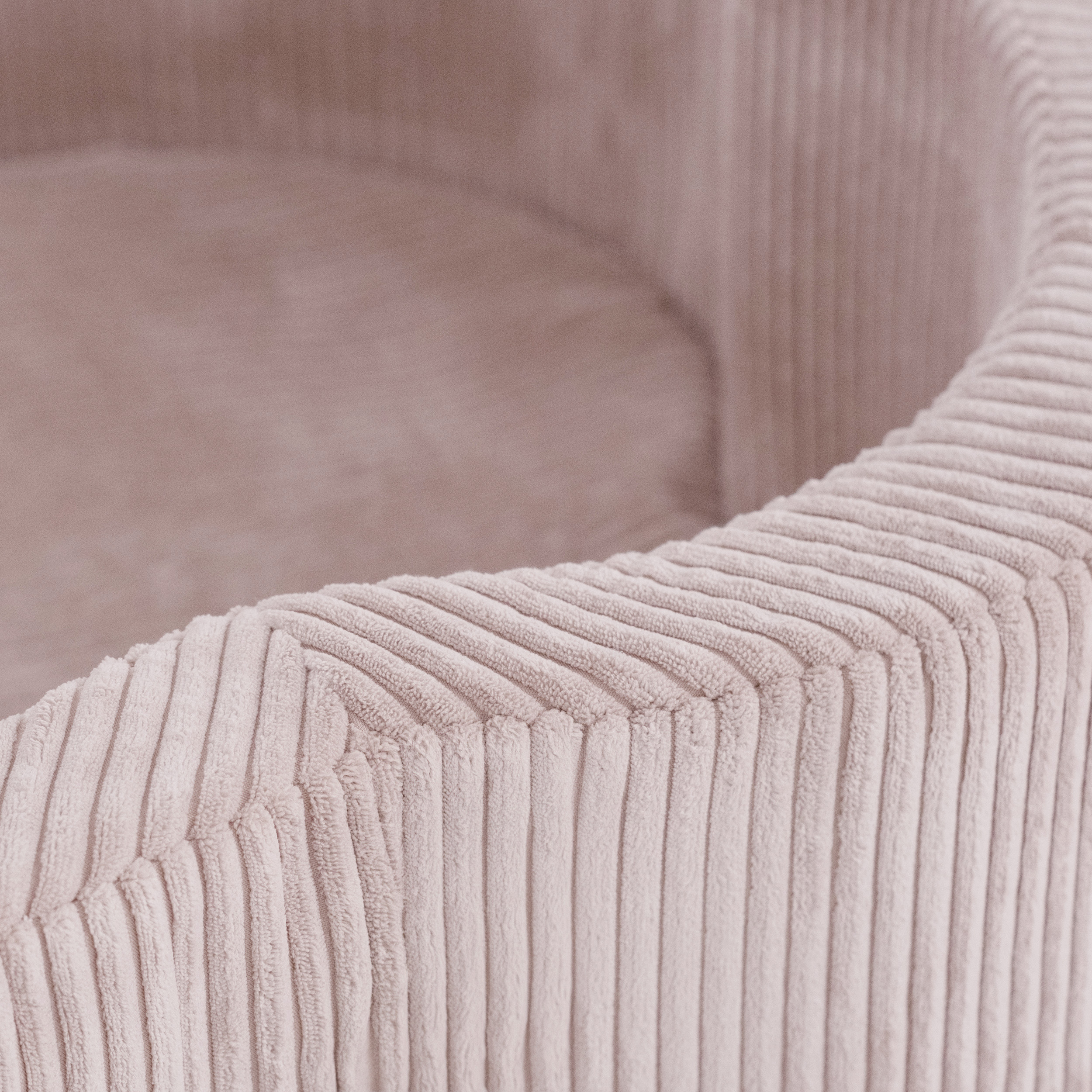 PLUSH NEST Trockenblumenpool, 95 × 30 cm, rosa, Premium-Cord, Floral Fun Zone, 300 Bälle: Perlmutt, Hellrosa, Gold