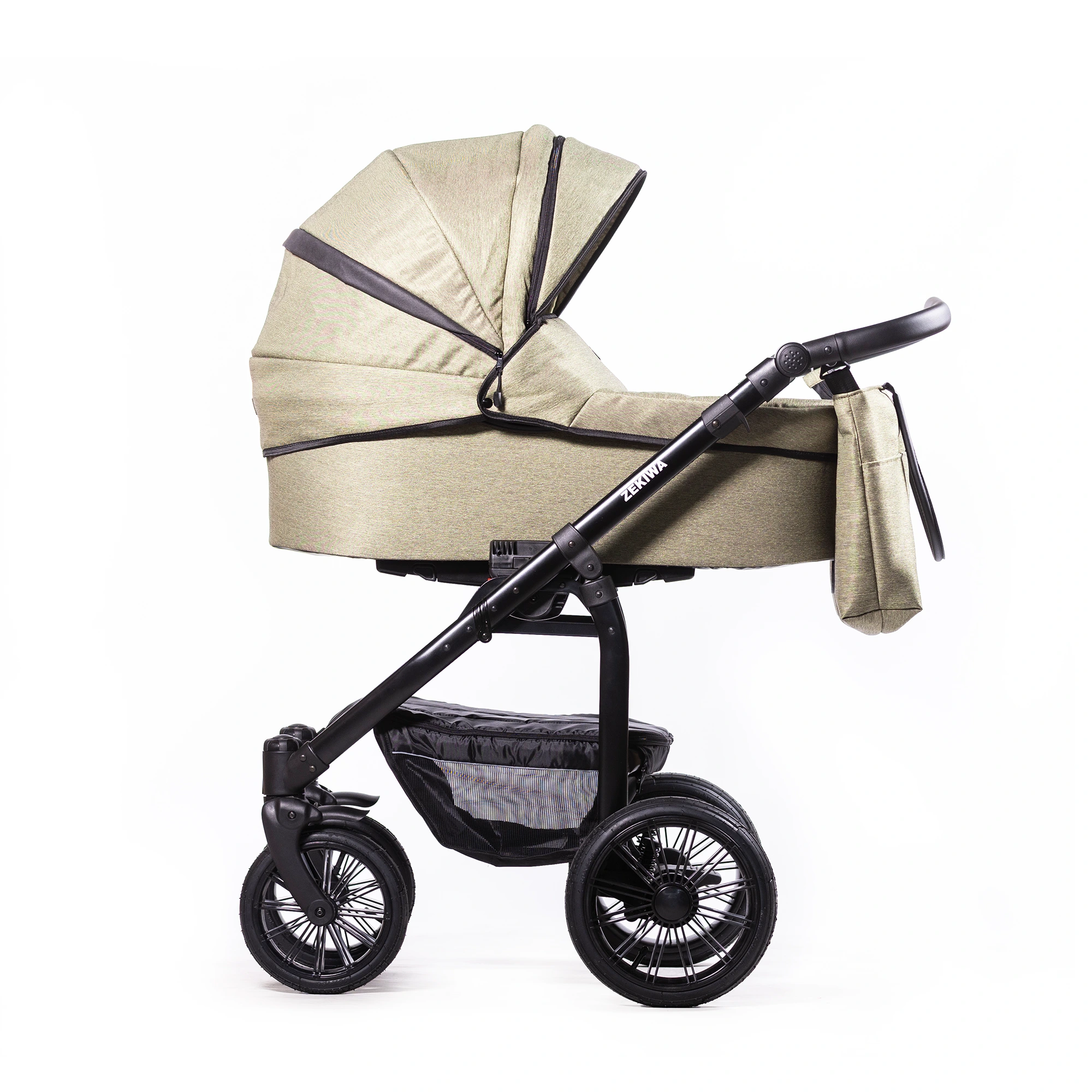 Kinderwagen "Green Black" Saturn Royal 12Zoll / 10Zoll Lufträder - XXL Wanne mit 81cm Liegefläche - inkl. Sportwagenaufsatz und Wickeltasche Kinderwagen "Green Black" Saturn Royal 12Zoll / 10Zoll Lufträder - XXL Wanne mit 81cm Liegefläche - inkl. Sportwagenaufsatz und Wickeltasche