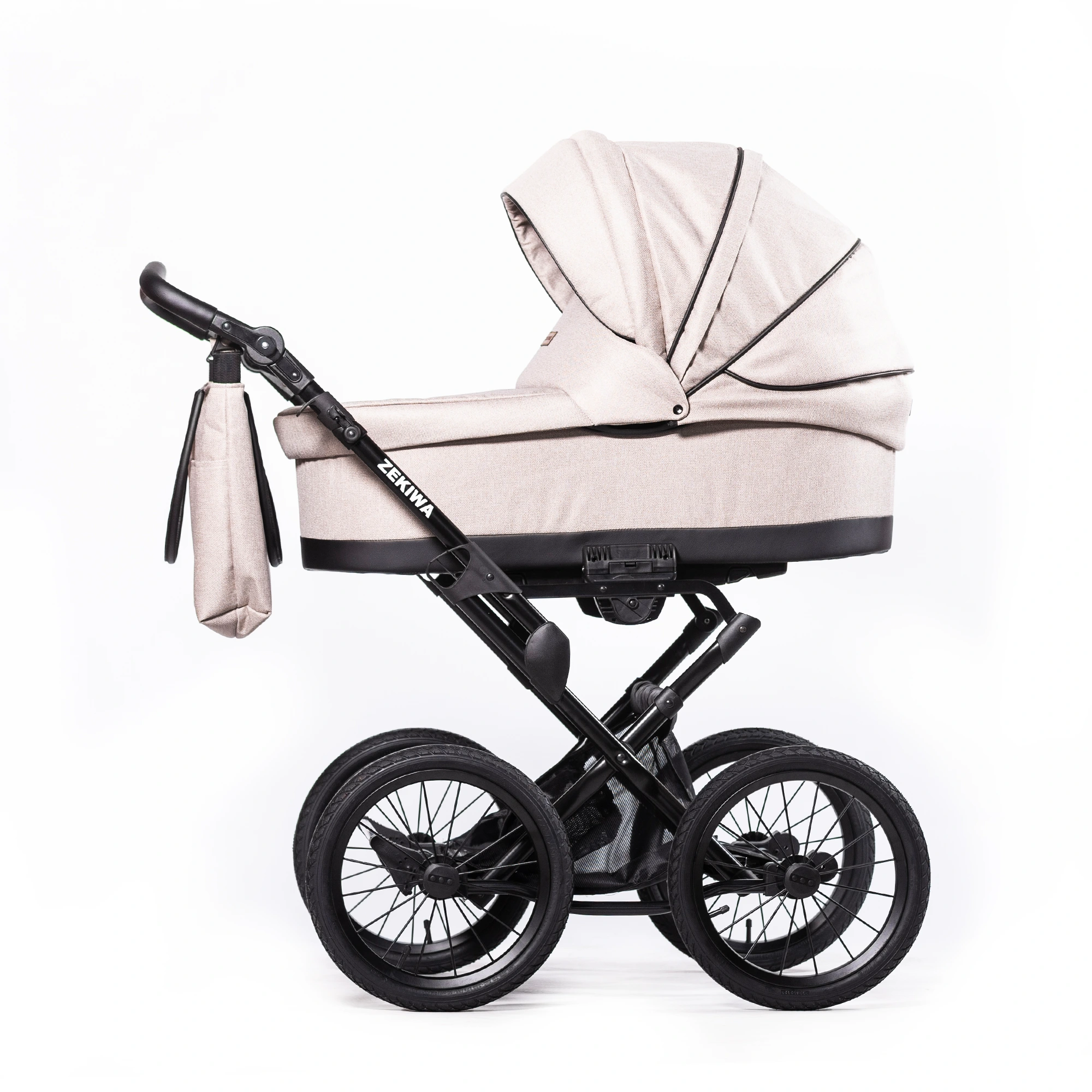 Kinderwagen "Perle" Touring Max 14Zoll Lufträder - XXL Wanne mit 81cm Liegefläche - inkl. Sportwagenaufsatz und Wickeltasche Kinderwagen "Perle" Touring Max 14Zoll Lufträder - XXL Wanne mit 81cm Liegefläche - inkl. Sportwagenaufsatz und Wickeltasche