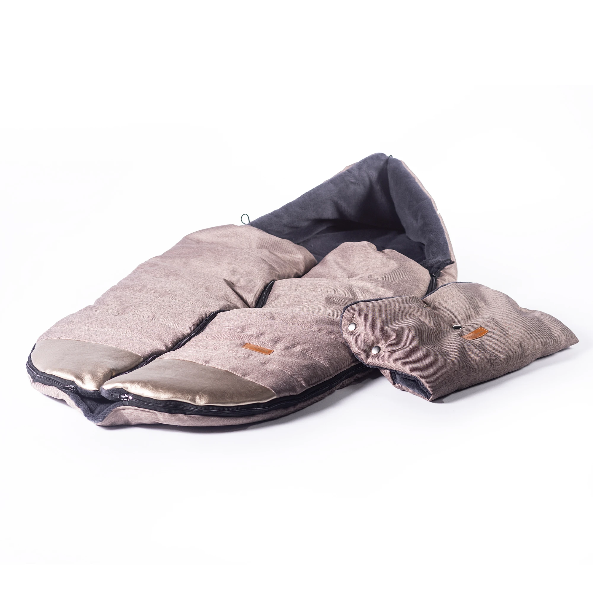 ZEKIWA Fußsack hellbraun flauschig warm mit Muff ZEKIWA Fußsack hellbraun flauschig warm mit Muff