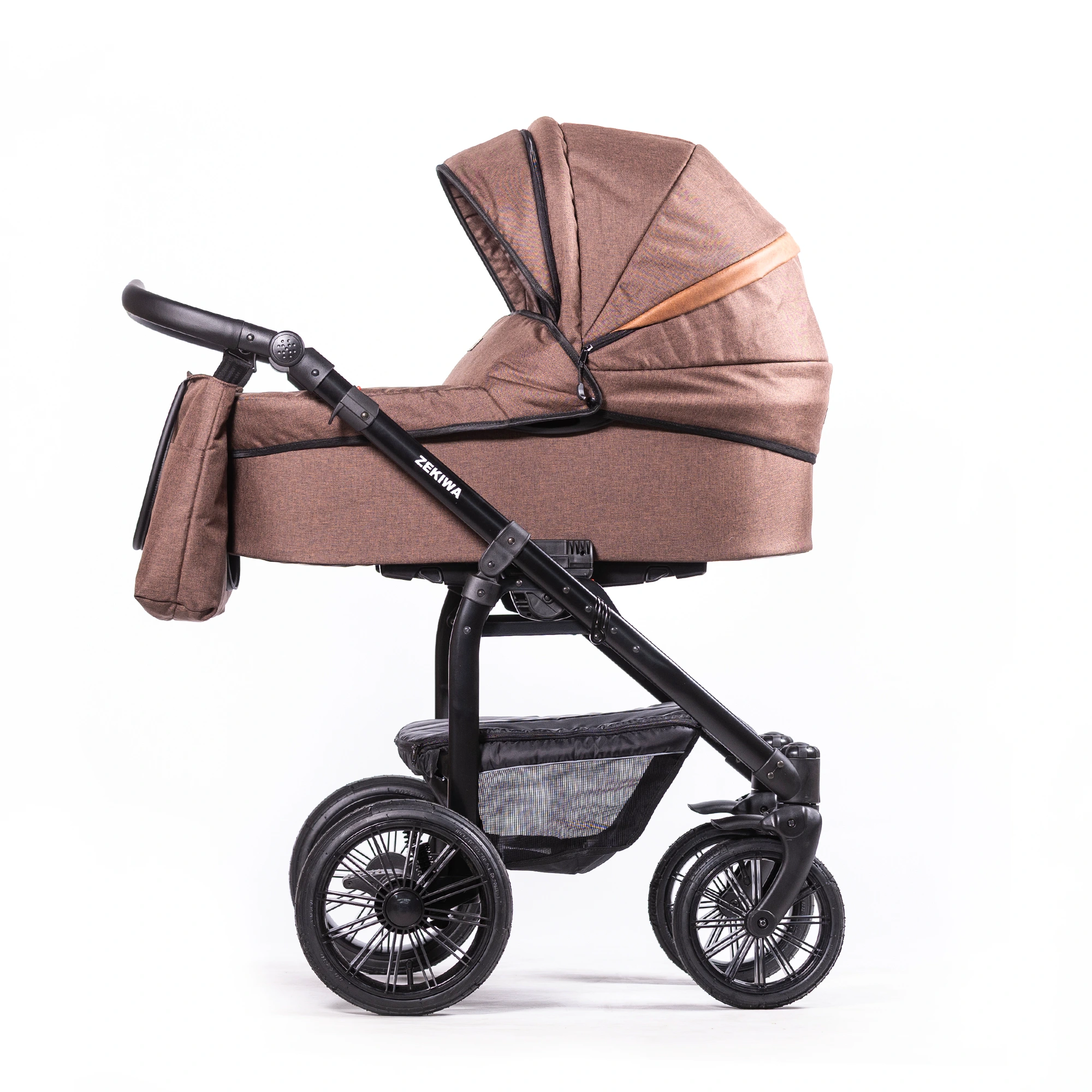 Kinderwagen "Cookie" Konfigurationswagen Saturn Royal / Touring Max - XXL Wanne mit 81cm Liegefläche - inkl. Sportwagenaufsatz und Wickeltasche Kinderwagen "Cookie" Konfigurationswagen Saturn Royal / Touring Max - XXL Wanne mit 81cm Liegefläche - inkl. Sportwagenaufsatz und Wickeltasche