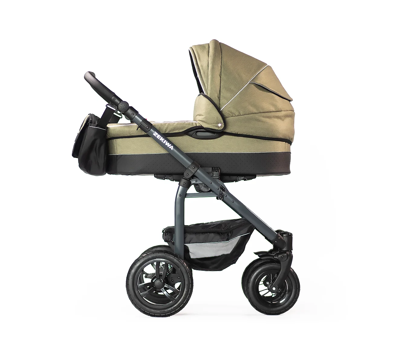 Kombikinderwagen Saturn "MOOS" -XXL Wanne mit großer Liegefläche, integriertes Sonnensegel, mit Sportwagenaufsatz und Wickeltasche mit Regenplane und Insektenschutz Kombikinderwagen Saturn "MOOS" -XXL Wanne mit großer Liegefläche, integriertes Sonnensegel, mit Sportwagenaufsatz und Wickeltasche mit Regenplane und Insektenschutz