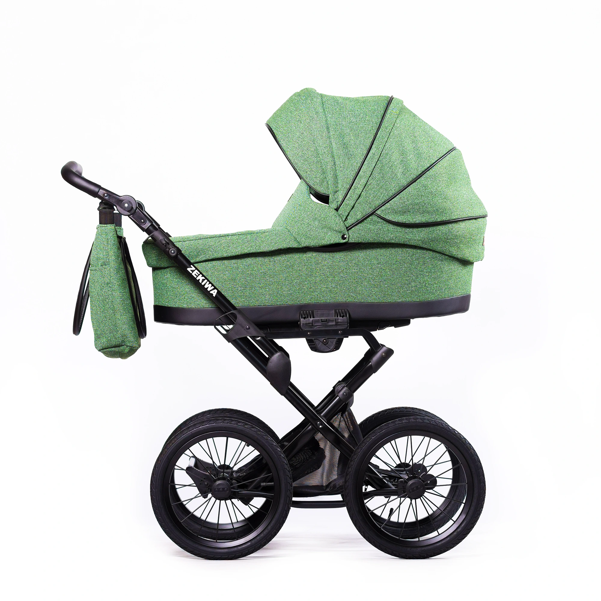 Kinderwagen "Flora" Konfigurationswagen Saturn Royal / Touring Max - XXL Wanne mit 81cm Liegefläche - inkl. Sportwagenaufsatz und Wickeltasche