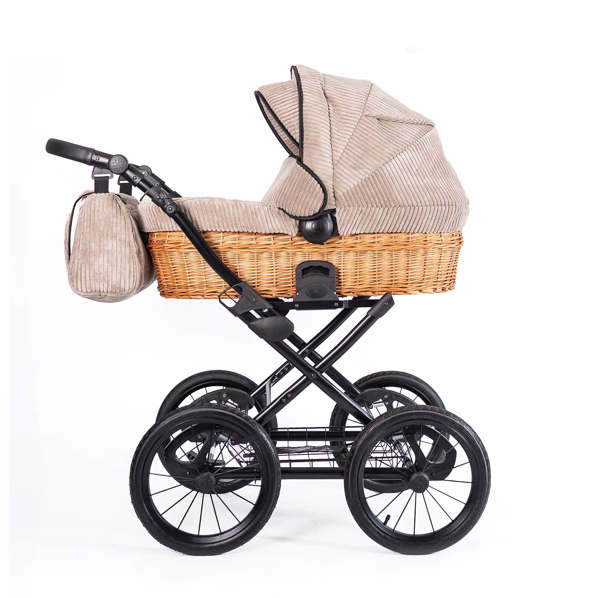 Korbkinderwagen "Nature" im zeitlosen Retro Design - XL Liegefläche - Cordstoff braun  Korbkinderwagen "Nature" im zeitlosen Retro Design - XL Liegefläche - Cordstoff braun