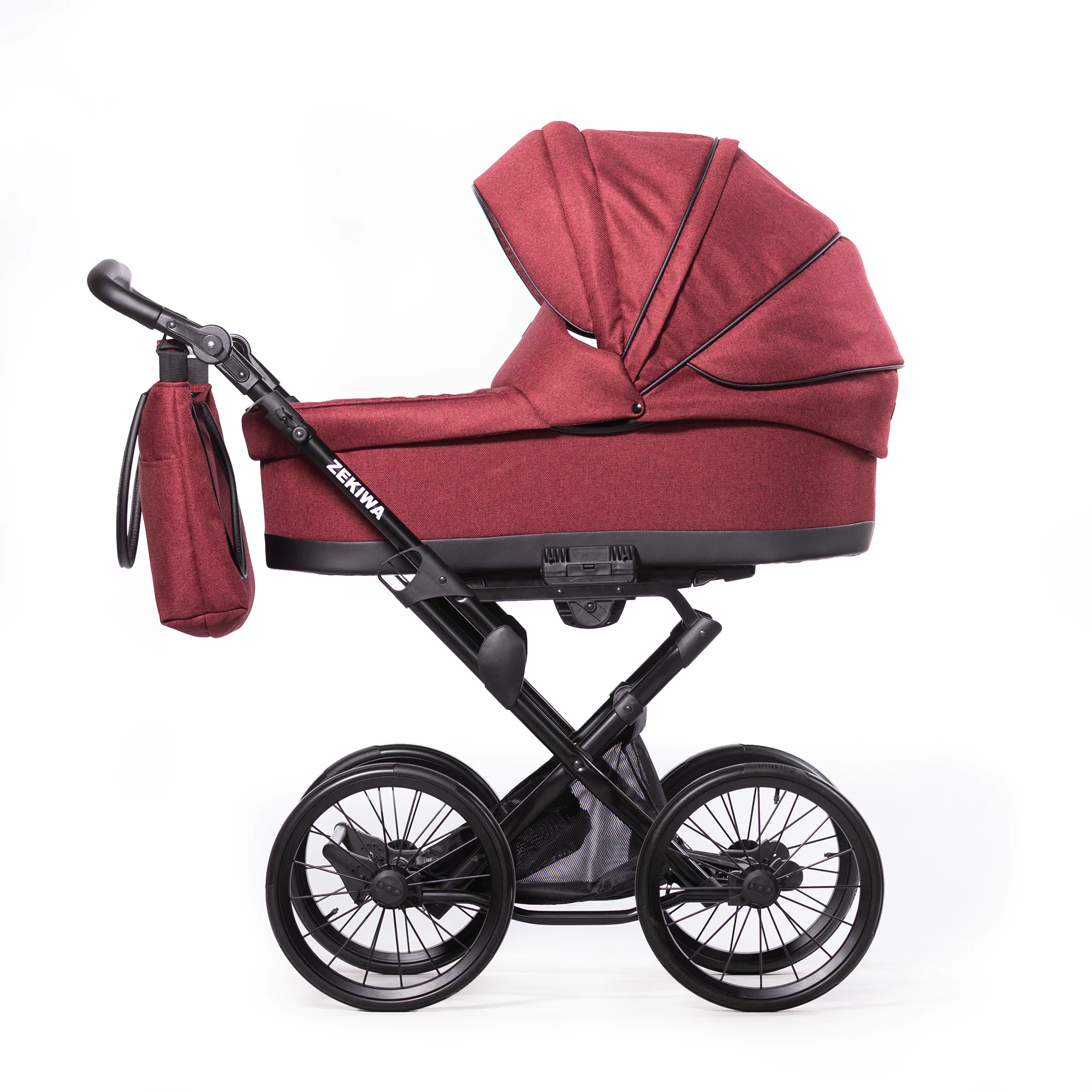 Kinderwagen "Waldbeere" Konfigurationswagen Saturn Royal / Touring Max - XXL Wanne mit 81cm Liegefläche - inkl. Sportwagenaufsatz und Wickeltasche